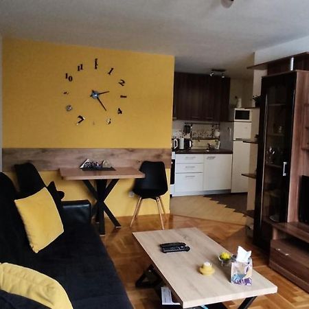 Apartman Relax - Free Public Parking SJJ Eksteriør billede